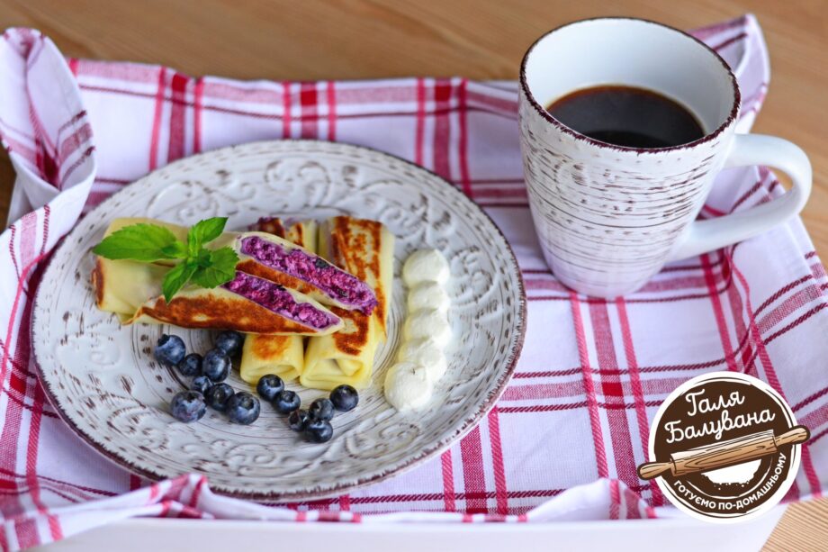 Pancakes with blueberries and sweet cheese (380 gr)