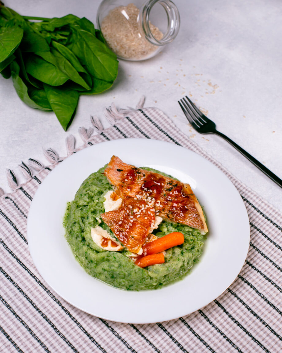 Perch fillet with potato and spinach puree