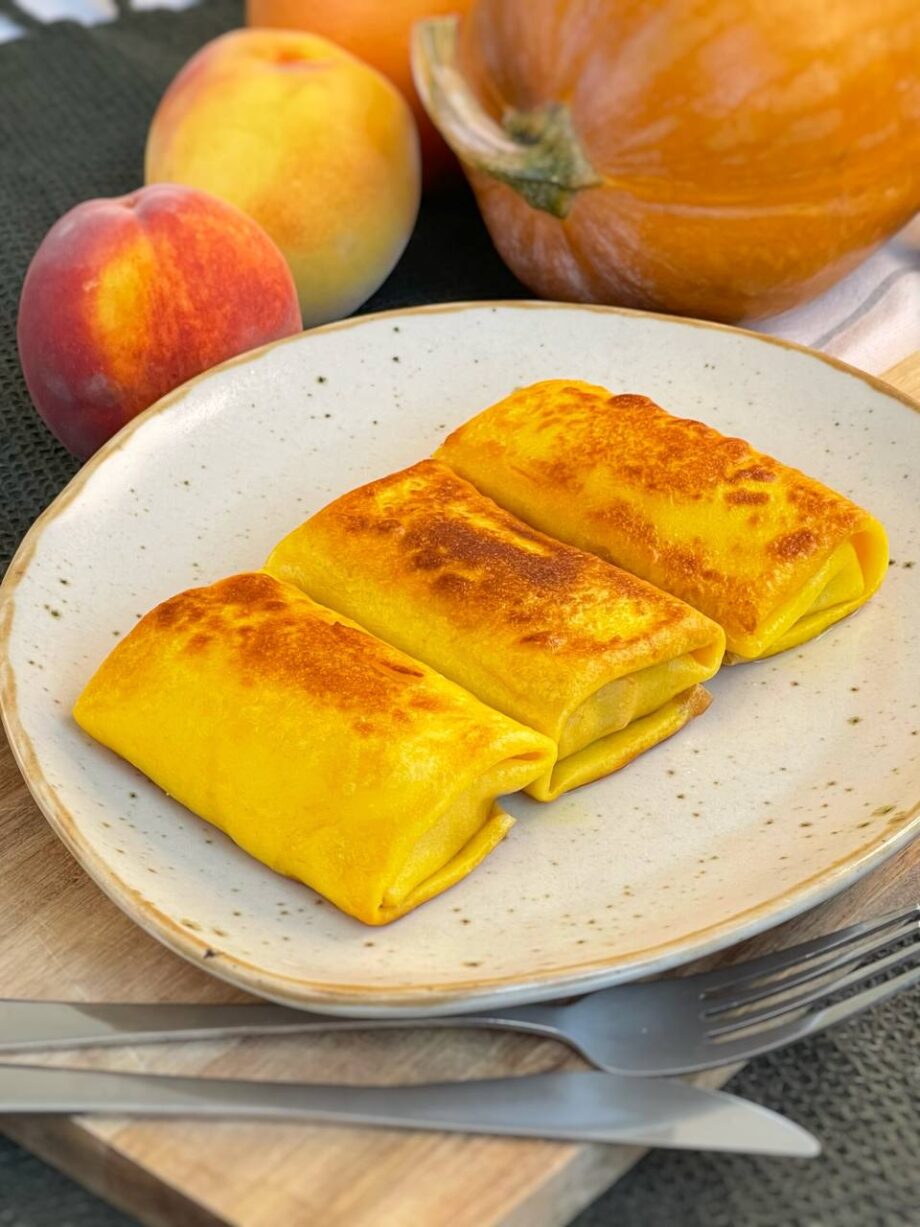 Pancakes with caramelized pumpkin and oranges