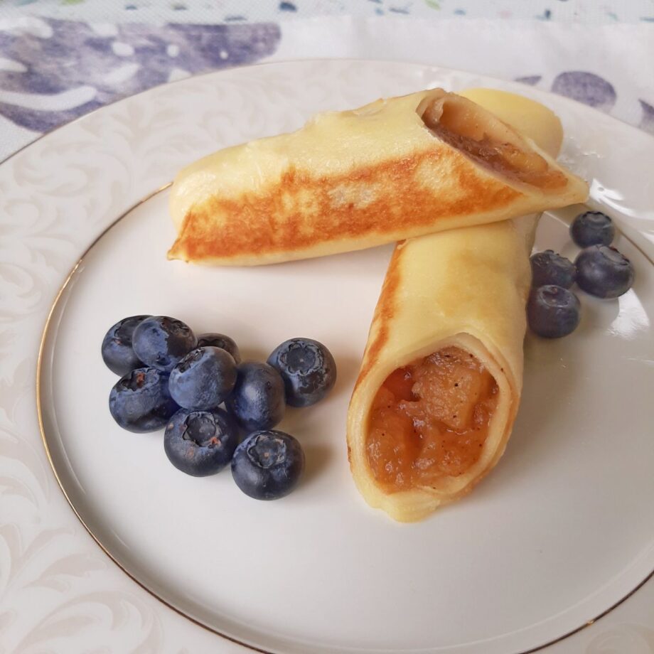 Pancakes with caramelized apple (5pc)